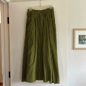 Curator SF Fawn Skirt Stripe in Avocado- size S